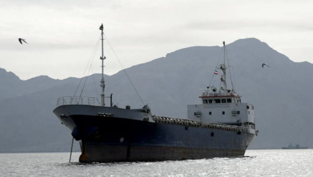 النفط يتجاوز 100 دولار مع انهيار مفاوضات واشنطن وطهران وتصاعد الحصار البحري