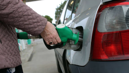 تراجع أسعار الوقود في بريطانيا للمرة الأولى منذ بدء صراع الشرق الأوسط