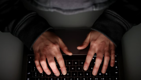 السجن 22 عاماً لاسكتلندي في أمريكا بتهمة الاحتيال الرقمي بـ 8 ملايين دولار