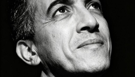 من سرير الشفاء.. الفنان رشيد غلام يوجه رسالة إيمانية والجالية العربية تتمنى له السلامة