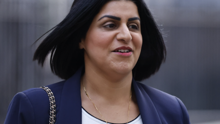 تمرّد داخلي ضد شبانة محمود… وزراء ونواب حزب العمال يسعون سرًا لتخفيف تعديلات الهجرة