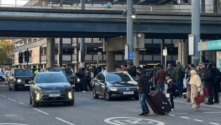 مطار غاتويك يرفع رسوم إنزال الركاب إلى 10 جنيهات إسترلينية ابتداءً من يناير 2026