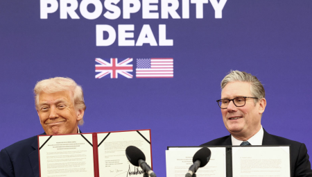 المملكة المتحدة تنفي إلغاء الصفقة التكنولوجية مع الولايات المتحدة