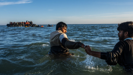 ألمانيا تسجن مهربي المهاجرين حتى 10 سنوات بعد سد ثغرة قانونية