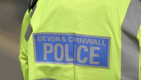 الشرطة البريطانية تحقق في وفاة امرأة ورجل معروفين لبعضهما في مدينتين مختلفتين