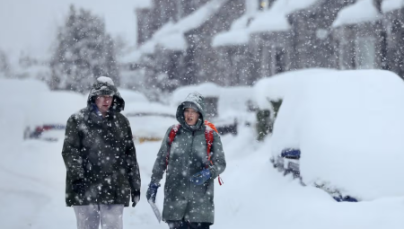 بريطانيا تستعد لعاصفة ثلجية قوية الأسبوع المقبل
