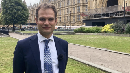 نائب بريطاني: تقارير تدمير مقبرة الجنود البريطانيين في غزة “غير مقبولة”