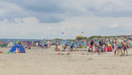 قطاع الضيافة يحذر من ارتفاع كلفة العطلات الداخلية في إنجلترا بسبب ضريبة الزوار