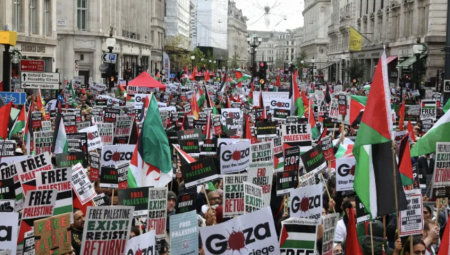 انطلاق محاكمة قادة حركة التضامن مع فلسطين في لندن وسط مخاوف على حرية التظاهر