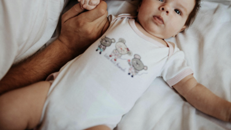 أب بريطاني يكتشف أن ابنه ليس ابنه بعد ثلاث سنوات من تربيته له!!