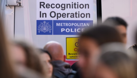 شرطة لندن تبدأ تجربة التعرف على الوجوه عبر أجهزة محمولة