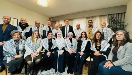 مؤتمر الجالية العربية في بريطانيا يبارك لسفير فلسطين التدشين الرسمي للسفارة