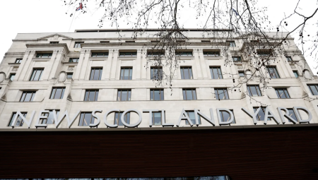 عاجل/ اعتقال 10 أشخاص بينهم بريطانيون للاشتباه في تجسسهم لصالح إيران في لندن