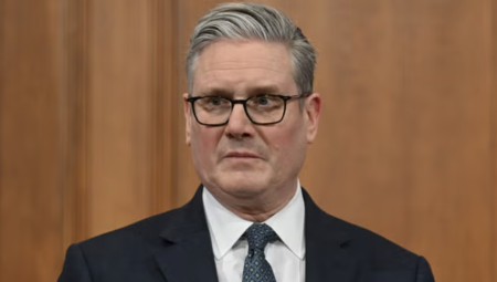 عاجل| ستارمر يحذر من تداعيات الصراع مع إيران على الاقتصاد البريطاني