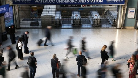 مترو أنفاق لندن على موعد مع فوضى كبيرة بسبب إضرابات النقابة
