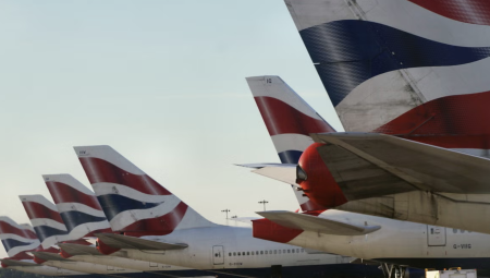 الحرب الإيرانية تعطل خطط السفر في الأعياد وبريتيش إيرويز تلغي رحلاتها للشرق الأوسط