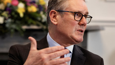 فضائح إبستين تصل لستارمر وحكومته تواجه المزيد من الاستقالات