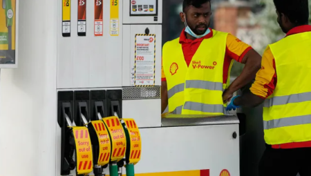 تجار الوقود يحذرون: تصريحات الوزراء تعرض موظفي المحطات للإساءة