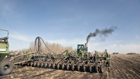 مضيق هرمز المغلق يهدد الأمن الغذائي في المملكة المتحدة والأسواق العالمية