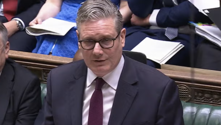 ستارمر: القواعد البريطانية في قبرص لن تُستخدم لشن ضربات أمريكية ضد إيران