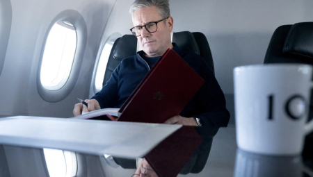 نفقات سفر ستارمر تثير الجدل في بريطانيا: 4 ملايين جنيه إسترليني لـ 40 رحلة خارجية