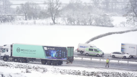 بريطانيا: تحذيرات من عواصف ثلجية قطبية واسعة النطاق تشمل 39 منطقة