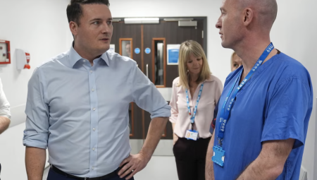 بريطانيا: NHS تفشل في تحقيق الأهداف الحكومية لتقليص الطوابير