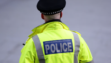 تحطم طائرة هليكوبتر في بولتون والطيار ينجو بأمان