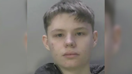 السجن 10 سنوات لعامل حضانة مراهق بعد اعتدائه الجنسي على أطفال صغار