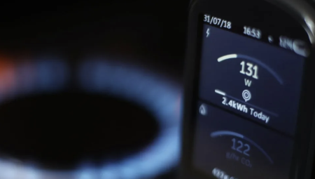 ارتفاع طفيف في سقف أسعار الطاقة بالمملكة المتحدة رغم تراجع أسعار الجملة