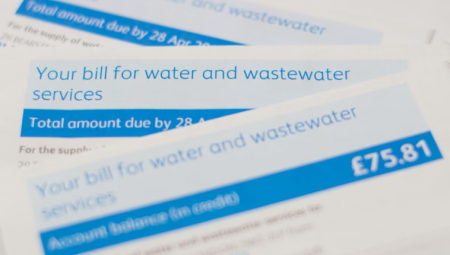 ارتفاع شكاوى فواتير المياه بنسبة 50% في إنجلترا وويلز خلال 2025