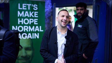 حزب العمال يشن هجومًا على الخضر بسبب سياسة تقنين المخدرات في غورتون ودينتون