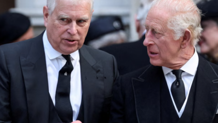 الملك تشارلز يُجرد الأمير أندرو من جميع ألقابه الملكية ويأمره بمغادرة وندسور