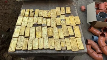 عمال بناء يعثرون على كنز من الذهب بقيمة 7.6 مليون جنيه داخل جدران منزل بلجيكي