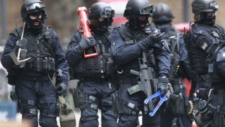 إيران في قلب تحقيق أمني جديد ببريطانيا.. اعتقال شخصين في لندن